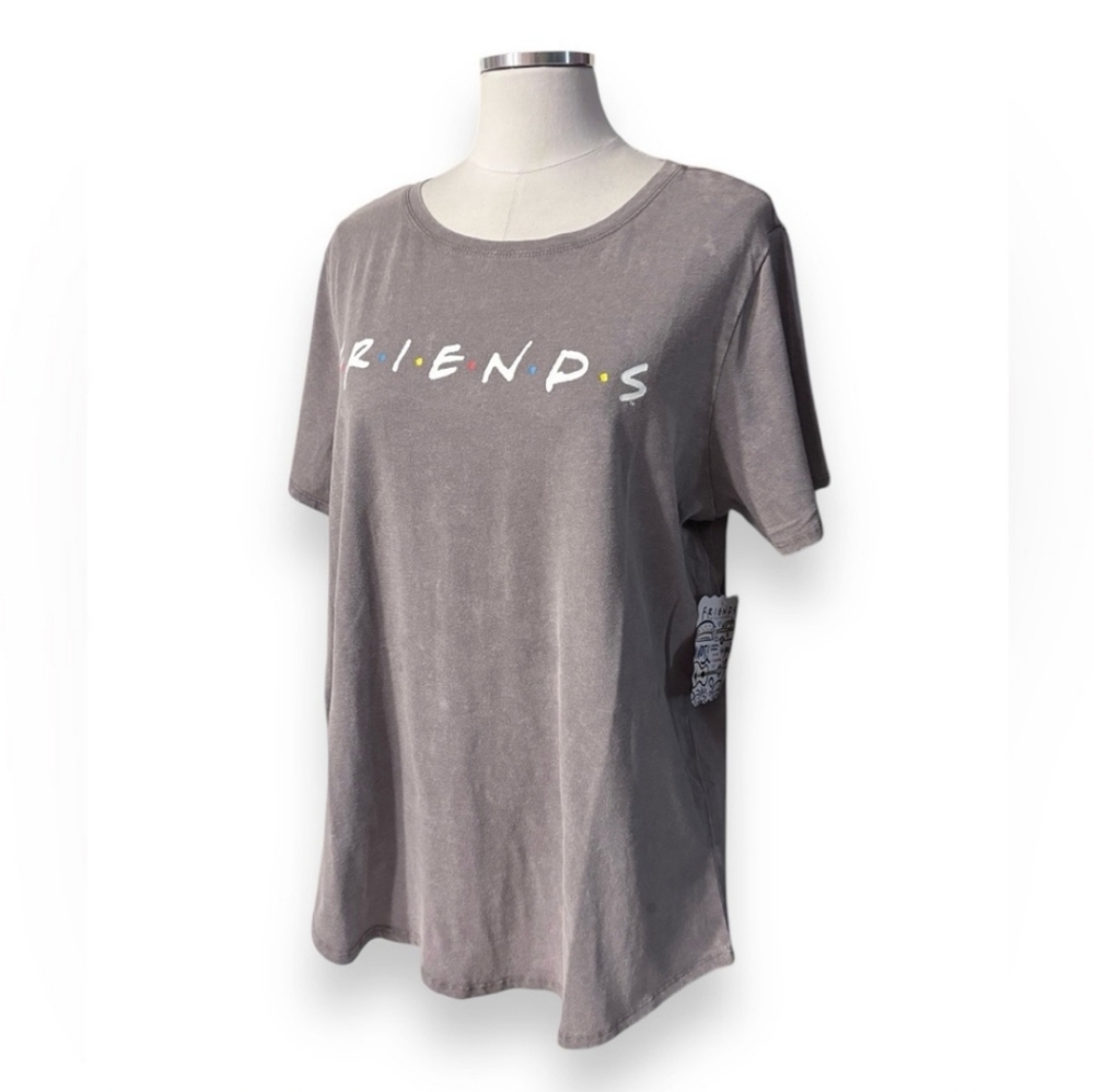FRIENDS The TV Show Fountain Graphic Top Sz 1X. NWT!